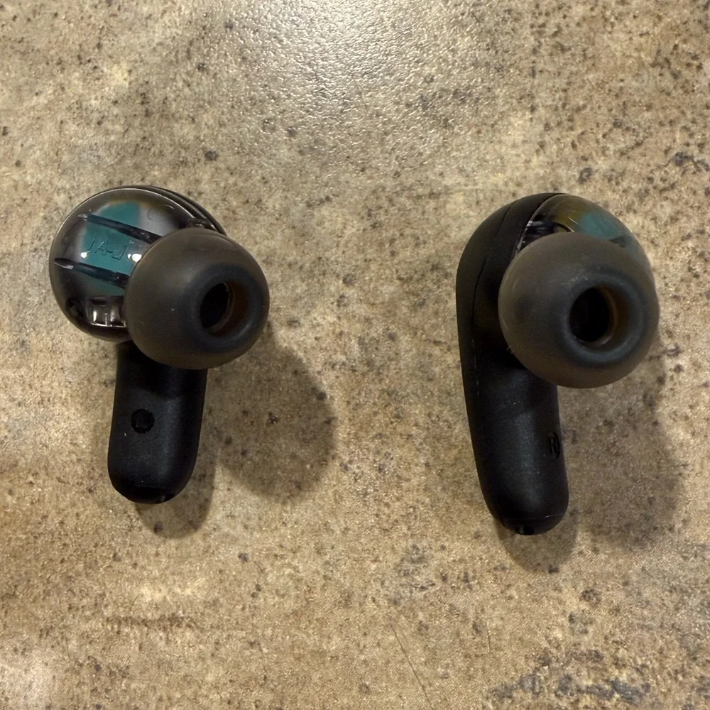 Skullcandy S2RLWL Rail True Wireless Bluetooth in-ear Headphones w/ Case Tested - Picture 4 of 8